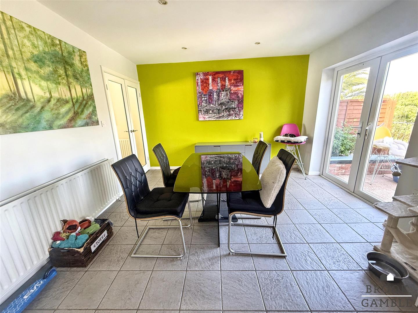 4 Bedroom House. Bracken Road in Eastbourne,  7